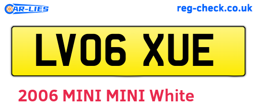 LV06XUE are the vehicle registration plates.
