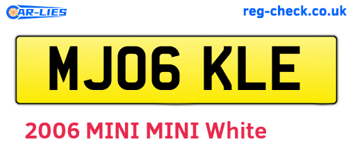 MJ06KLE are the vehicle registration plates.