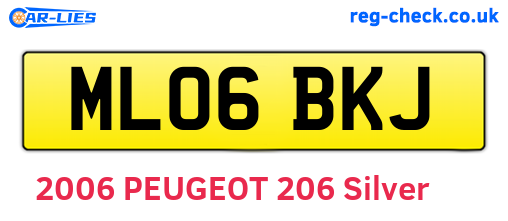 ML06BKJ are the vehicle registration plates.
