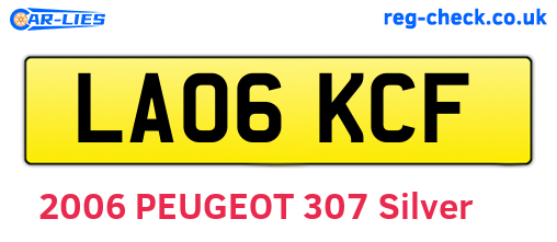 LA06KCF are the vehicle registration plates.