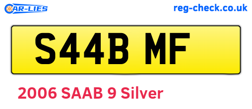 S44BMF are the vehicle registration plates.