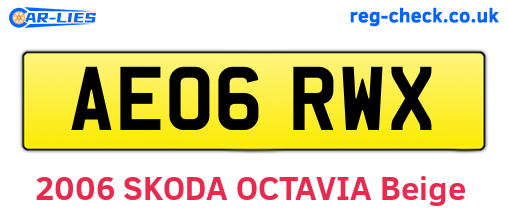 AE06RWX are the vehicle registration plates.