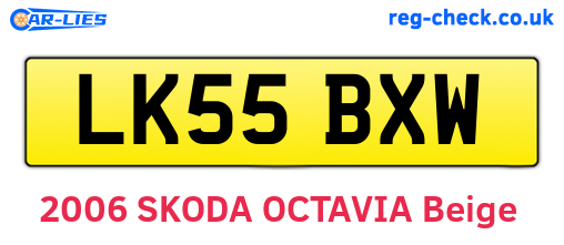 LK55BXW are the vehicle registration plates.