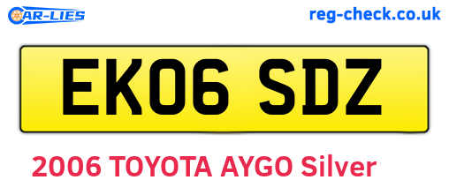 EK06SDZ are the vehicle registration plates.