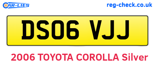 DS06VJJ are the vehicle registration plates.