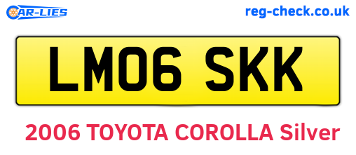 LM06SKK are the vehicle registration plates.