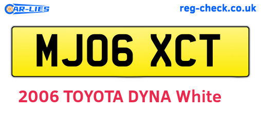 MJ06XCT are the vehicle registration plates.