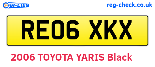 RE06XKX are the vehicle registration plates.