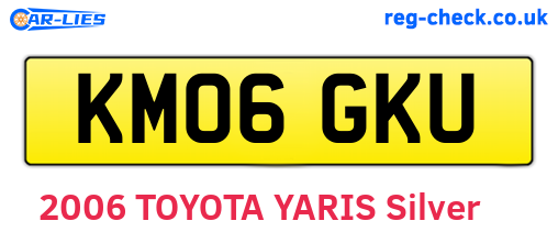 KM06GKU are the vehicle registration plates.