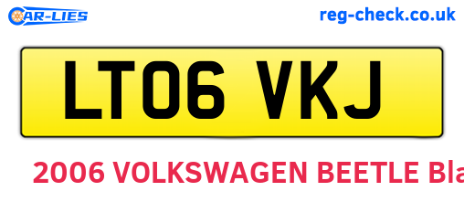 LT06VKJ are the vehicle registration plates.