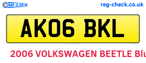 AK06BKL are the vehicle registration plates.