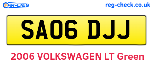 SA06DJJ are the vehicle registration plates.