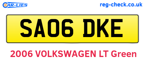 SA06DKE are the vehicle registration plates.