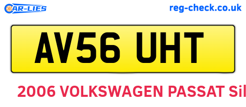 AV56UHT are the vehicle registration plates.