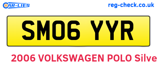 SM06YYR are the vehicle registration plates.