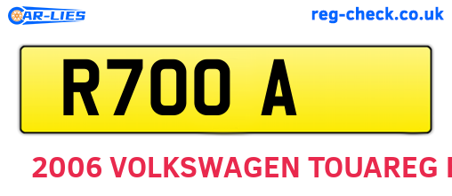 R7OOA are the vehicle registration plates.