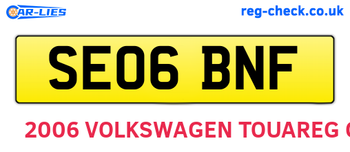 SE06BNF are the vehicle registration plates.