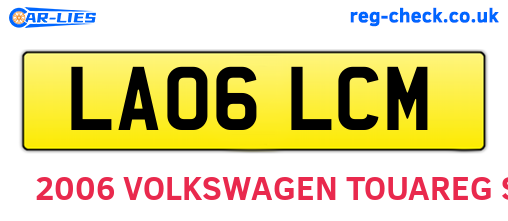 LA06LCM are the vehicle registration plates.