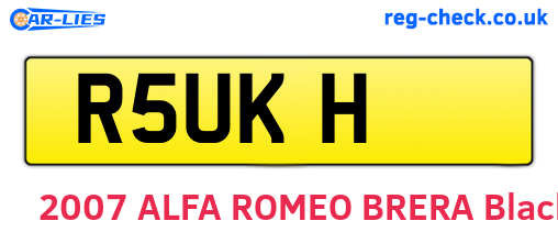 R5UKH are the vehicle registration plates.