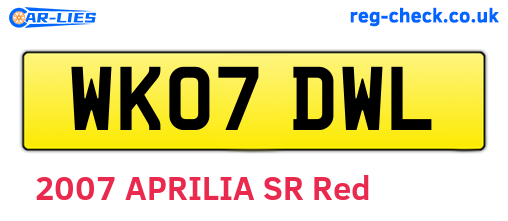 WK07DWL are the vehicle registration plates.
