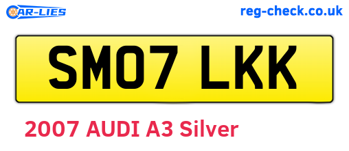 SM07LKK are the vehicle registration plates.