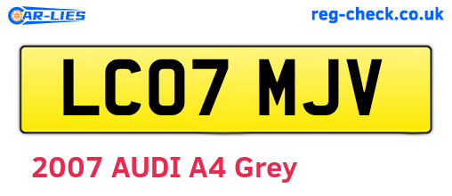 LC07MJV are the vehicle registration plates.