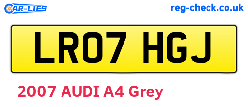 LR07HGJ are the vehicle registration plates.