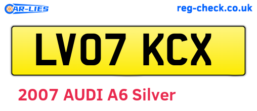 LV07KCX are the vehicle registration plates.