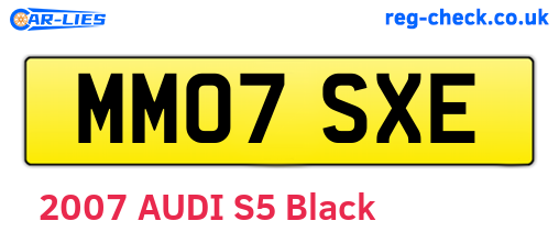 MM07SXE are the vehicle registration plates.