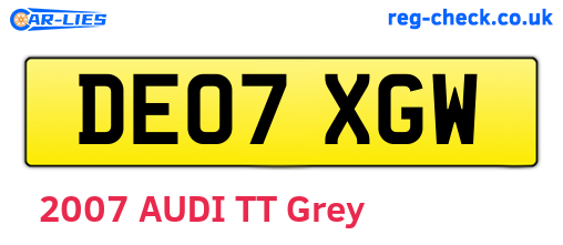 DE07XGW are the vehicle registration plates.