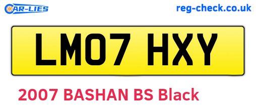 LM07HXY are the vehicle registration plates.
