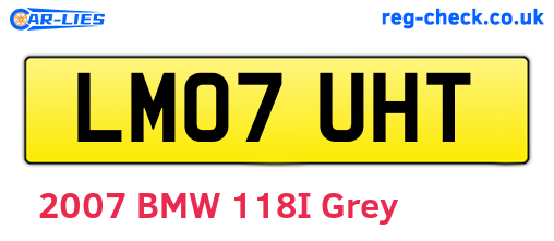 LM07UHT are the vehicle registration plates.