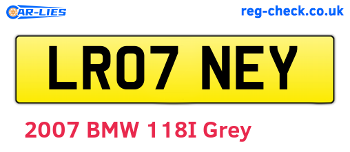 LR07NEY are the vehicle registration plates.