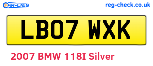 LB07WXK are the vehicle registration plates.
