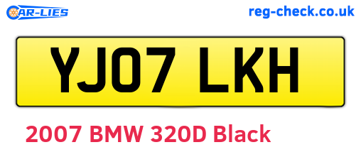 YJ07LKH are the vehicle registration plates.
