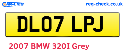 DL07LPJ are the vehicle registration plates.