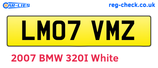 LM07VMZ are the vehicle registration plates.