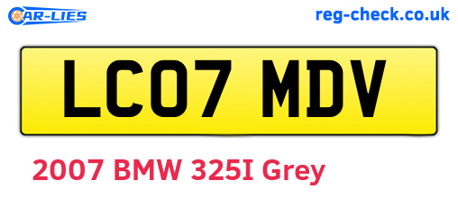 LC07MDV are the vehicle registration plates.