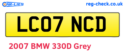 LC07NCD are the vehicle registration plates.
