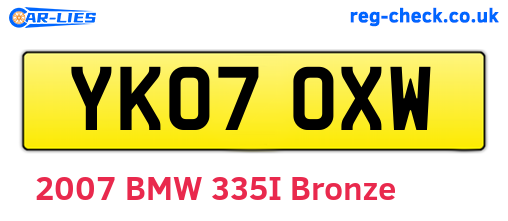 YK07OXW are the vehicle registration plates.
