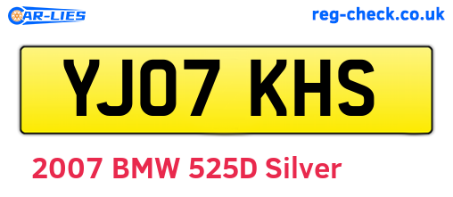 YJ07KHS are the vehicle registration plates.