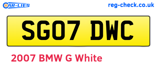 SG07DWC are the vehicle registration plates.