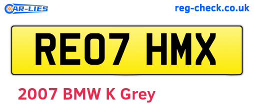 RE07HMX are the vehicle registration plates.