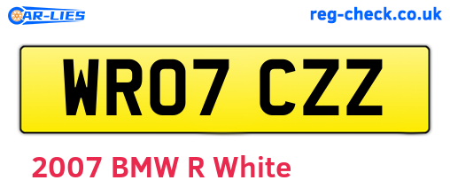 WR07CZZ are the vehicle registration plates.
