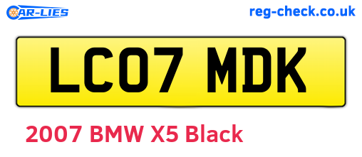 LC07MDK are the vehicle registration plates.