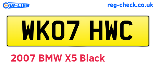 WK07HWC are the vehicle registration plates.
