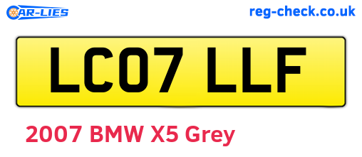 LC07LLF are the vehicle registration plates.