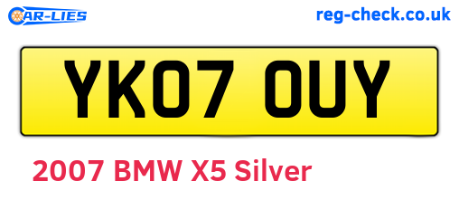 YK07OUY are the vehicle registration plates.
