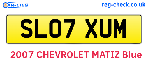 SL07XUM are the vehicle registration plates.