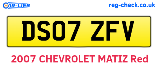 DS07ZFV are the vehicle registration plates.